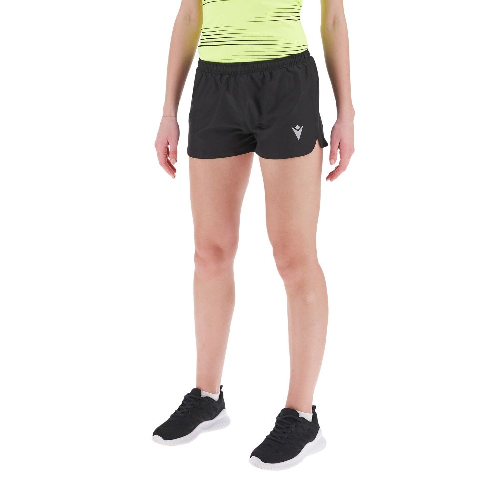 Macron Hanna hero short | Image 1