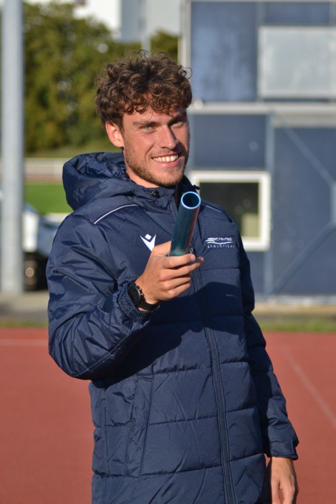 Macron Parka bleu marine brodée  - gyor | Image 1