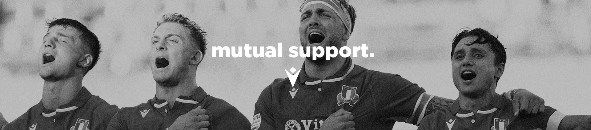 Instagram post featuring Macron campaign image 4 (desktop)